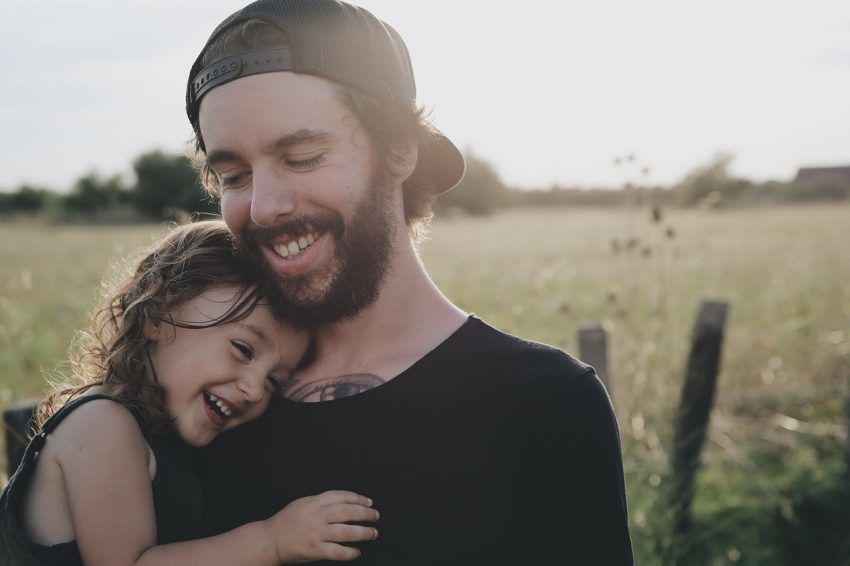 Pourquoi l’amour d’un père pour sa fille est-il si important ? Pourquoi l’amour d’un père pour sa fille est-il si important ?