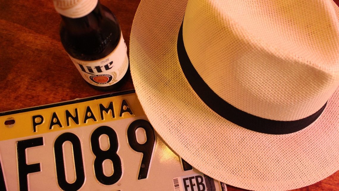 Chapeau de paille ou panama pour homme : le top de l’été ! Chapeau de paille ou panama pour homme : le top de l’été !