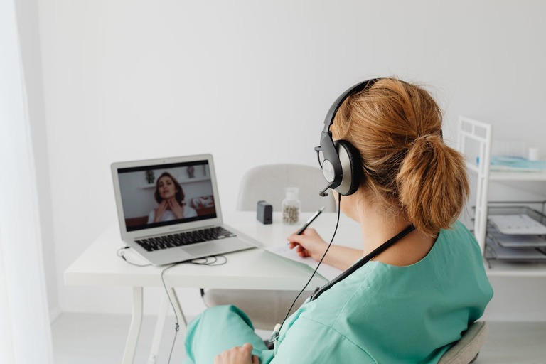 Charles.co, la première clinique digitale à votre service !